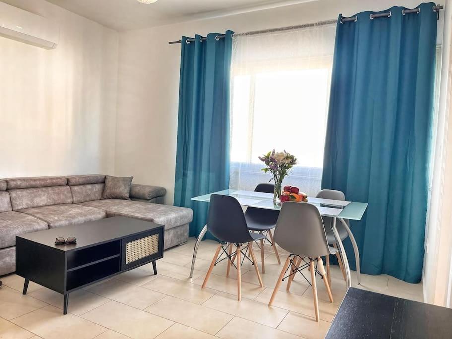 Teo Apartment بافوس المظهر الخارجي الصورة