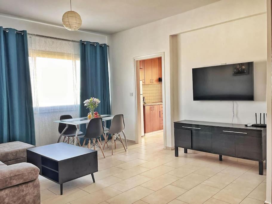 Teo Apartment بافوس المظهر الخارجي الصورة