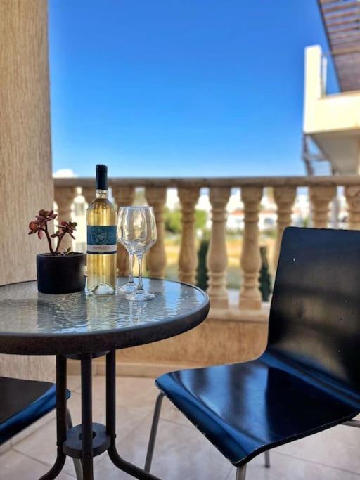 Teo Apartment بافوس المظهر الخارجي الصورة